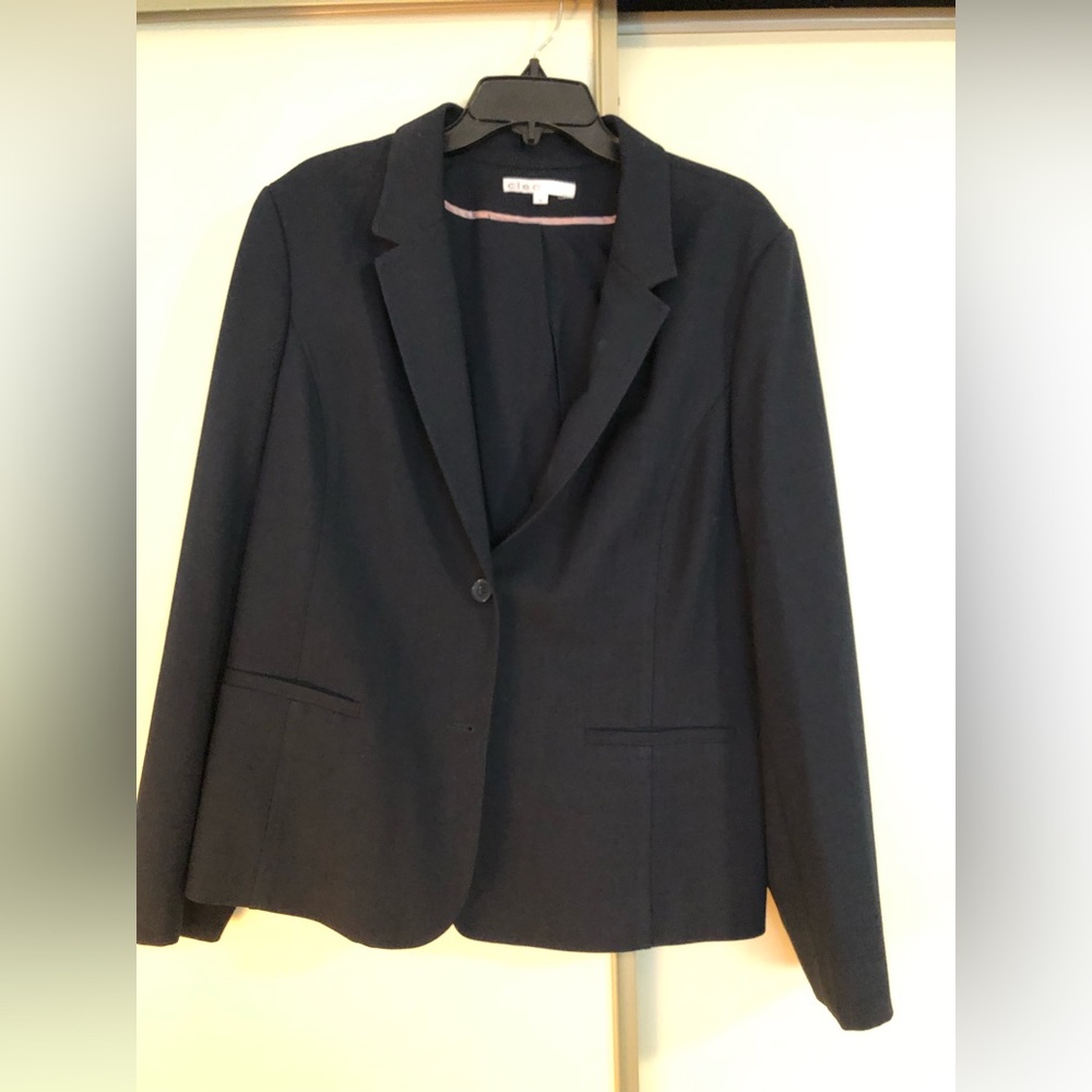 CLEO  | NAVY BLUE BLAZER, FULLY LINED, FRONT BUTTON CLOSURE: US 18